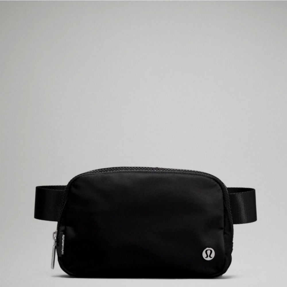Lululemon LARGE Black Everywhere Belt Bag Extended Strap New With Tags